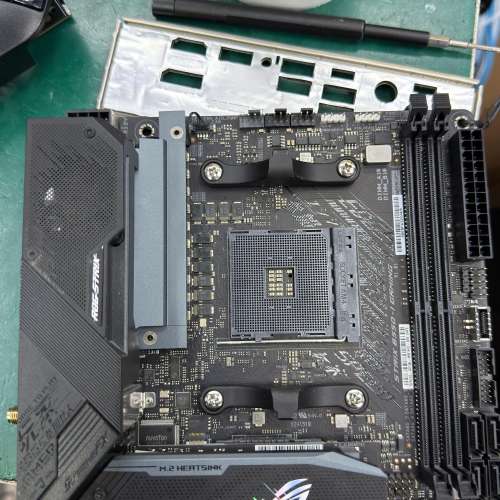 ASUS ROG STRIX B550-I GAMING (DDR4)