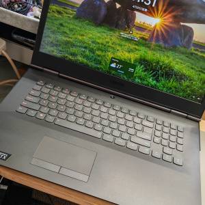 Lenovo 17吋 大mon RTX 2080 電競手提電腦