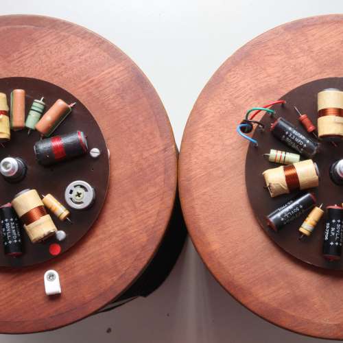 Jim Rogers JR149 早期暗紅底白字,100% 原裝,完美靚聲 (外觀八成新)