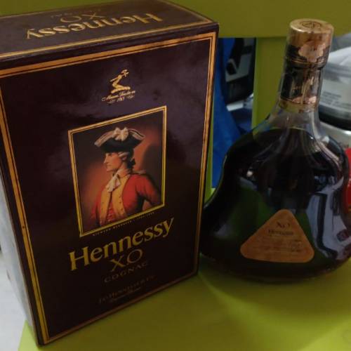 Hennessy xo cognac 700ml,歲月舊酒，收藏多年，清位出售$6800