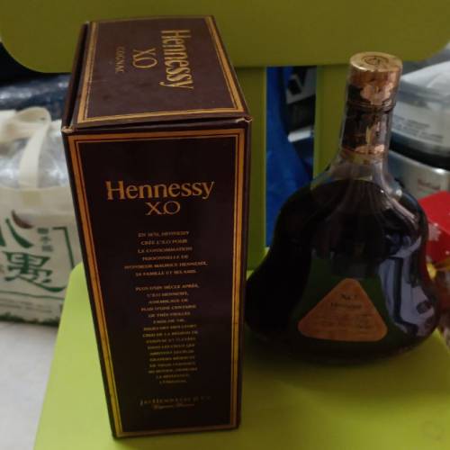 Hennessy xo cognac 700ml,歲月舊酒，收藏多年，清位出售$6800