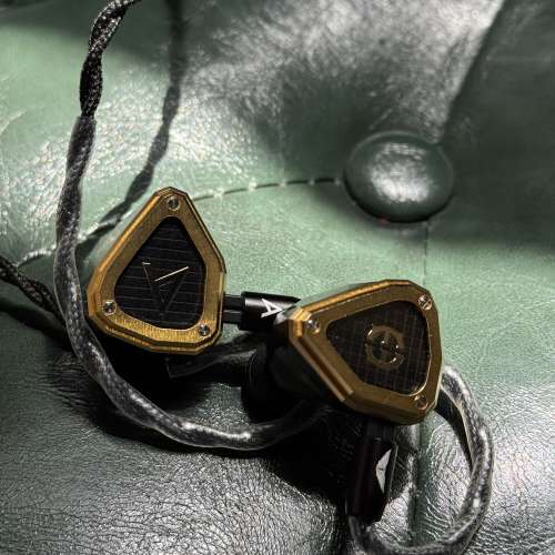AK x Empire Ears Novus