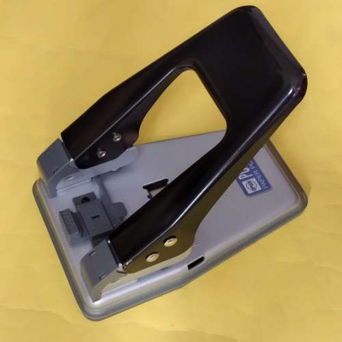 日本重型打孔機