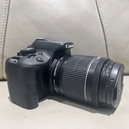 Canon EOS 100D Kit (DSLR camera)