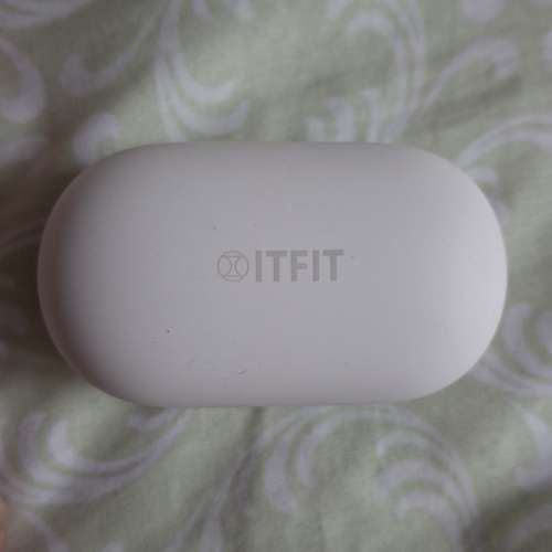 Itfit Bluetooth earphones 藍牙耳機