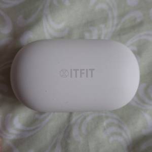 Itfit Bluetooth earphones 藍牙耳機