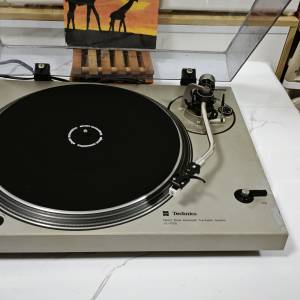 Technics 直驅唱盤(自動回臂)