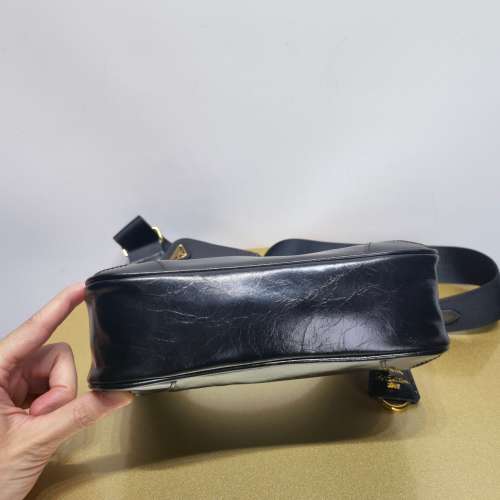 prada三合一包 油蠟皮系列