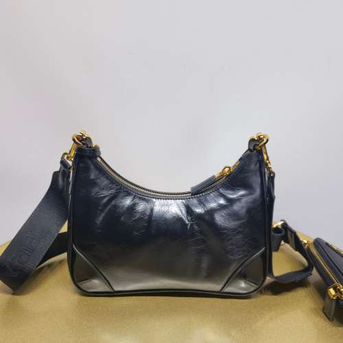 prada三合一包 油蠟皮系列