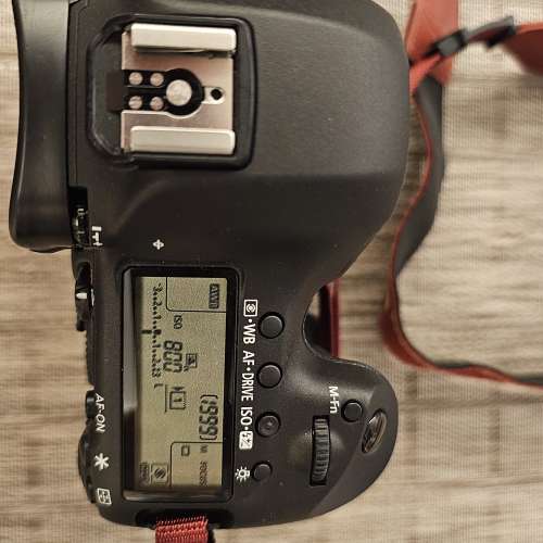 Canon 5D Mark III body & BG-E11 Battery grip