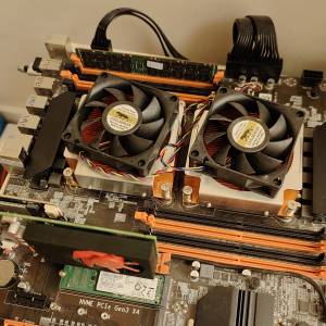 雙路X99, E5 4667 V4兩粒(90MB L3 cache) + 2650v4 兩粒,128SSD,16GB DDR4, GT730 ...