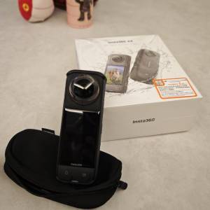 Insta360 X4