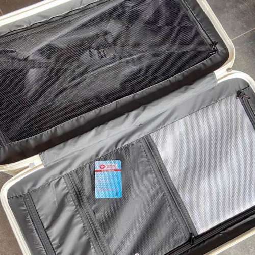 🆕️🏝New超大容量慳位長方形彈簧減震和煞車5輪行李箱“save space Spring shock a...