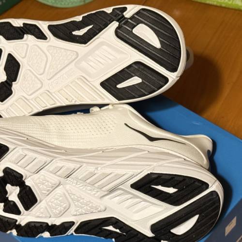 HOKA m arahi 7 女裝白色跑鞋