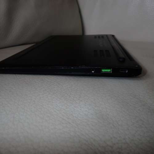 Razer Blade Stealth 12.5' 4k touchscreen display backlit keyboard