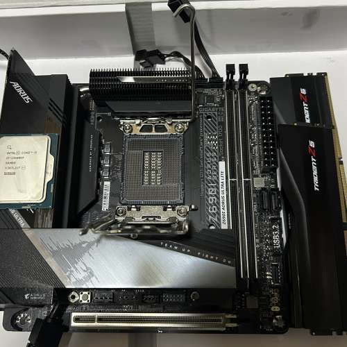 代售Z690i aorus ultra lite D5 + I5_13600KF 送D5 Ram