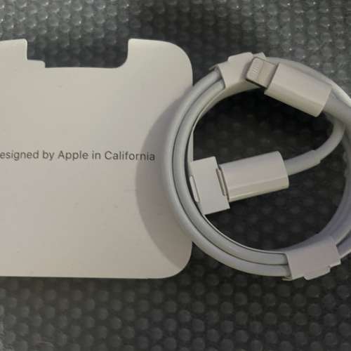 IPHONE 原裝跟機 USB-C 至 Lightning 線