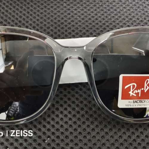 Ray-Ban Sunglasses (全新)太陽眼鏡