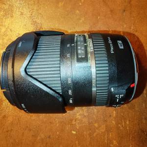 Canon EOS 700D