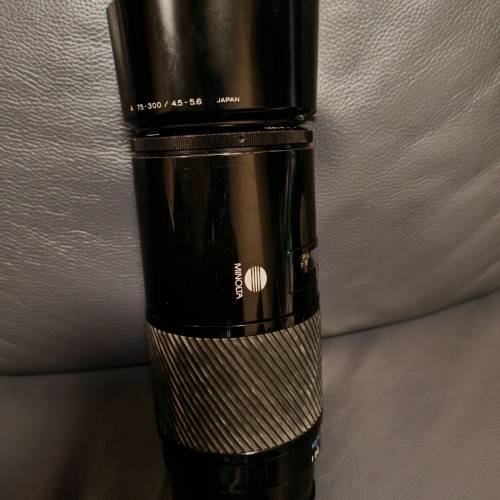 Minolta AF 70-210 F4 連遮光罩