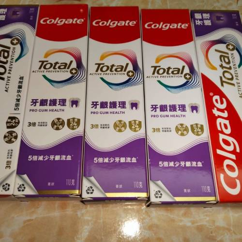 最新高露潔多功能牙膏，$100／5支，買满十支送一套牙刷。全部新貨，有效期至2028年