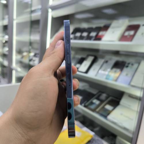 日版iphone 13 pro 256G(等級B電池84%)換過屏幕