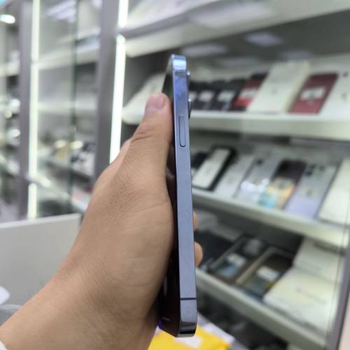 日版iphone 13 pro 256G(等級B電池84%)換過屏幕