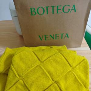 賣Bottega veneta 頸巾 全新