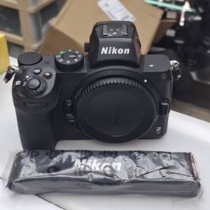 NIKON Z5 BODY 95% NEW