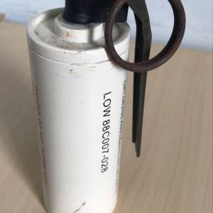 smoke grenade 煙霧彈 模型