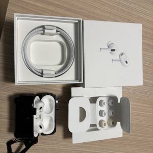 Apple AirPod pro 2 lighting