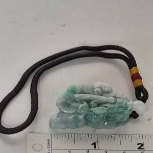 翡翠A玉貔貅吊墜/手把件/小擺件，長約兩吋，有色，  好工圓滑好頭，no.3.4.25