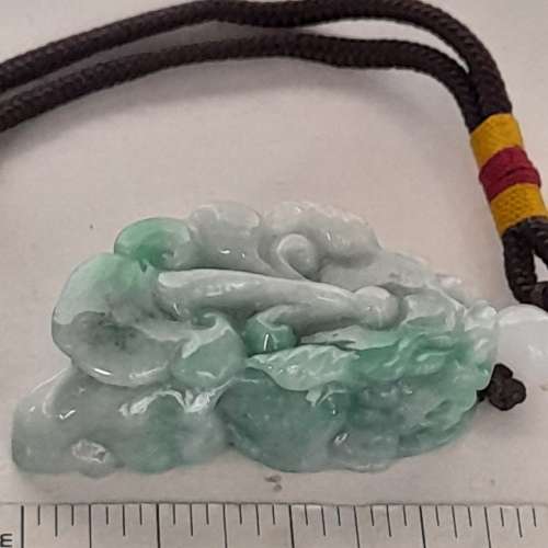 翡翠A玉貔貅吊墜/手把件/小擺件，長約兩吋，有色，  好工圓滑好頭，no.3.4.25