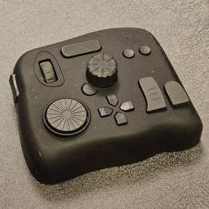 TourBox NEO 修圖專業鍵盤