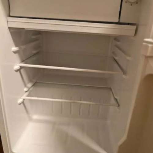 冰箱出售（几乎全新）