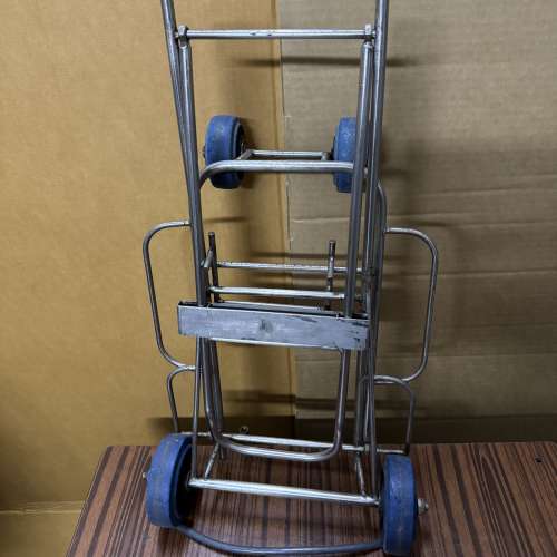 實心不鏽鋼枝搬運手拉車，可接埋載貨盤，打開100 x 38 x 32 cm，高x深x寬，九成新...