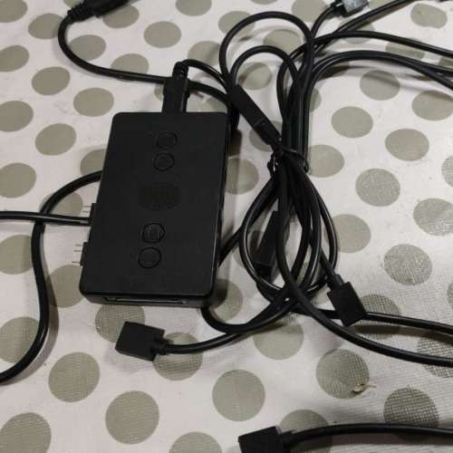 CoolerMaster RGB、ARGB 風扇控制器 3Pin  一拖三線