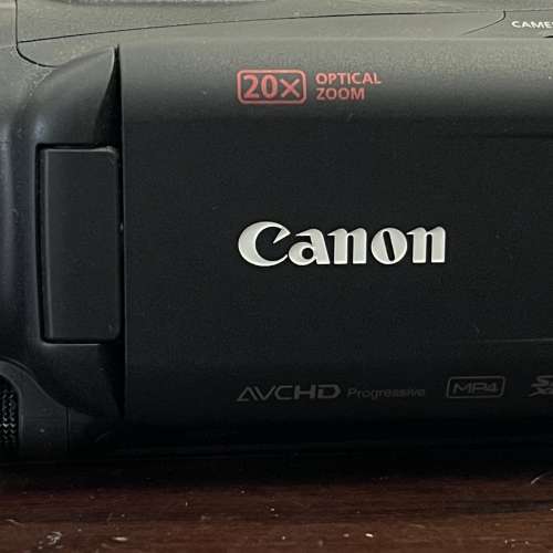 Canon XA11 99% New!