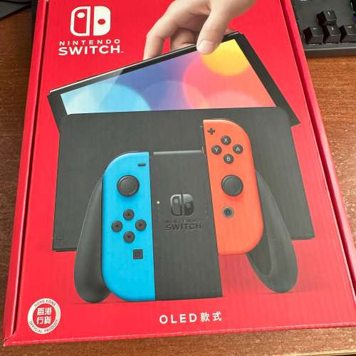 新淨少玩Nintendo Switch OLED再送Nintendo Switch Sports原裝遊戲