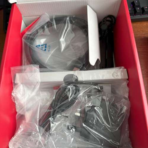 新淨少玩Nintendo Switch OLED再送Nintendo Switch Sports原裝遊戲