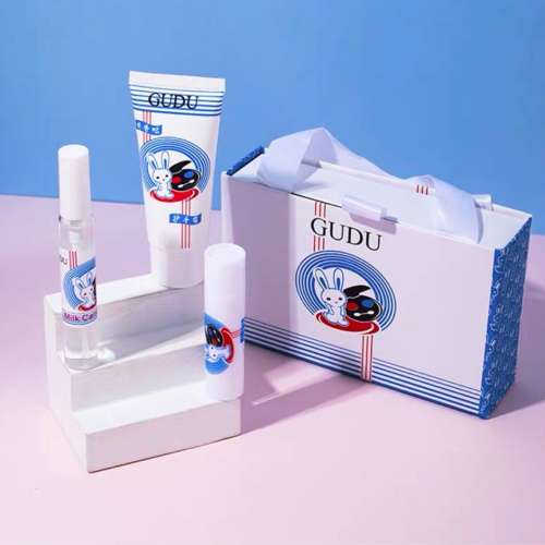 大白兔礼盒装 香水 + 护手霜 + 润唇膏