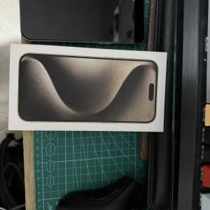 iPhone 15 pro max 512G 釱金屬色 送保護貼+大量機殼