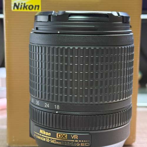 Nikon AF-S DX NIKKOR 18-140mm f/3.5-5.6G ED VR + HB-32 原廠遮光罩