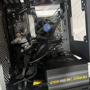 機箱，底板，CPU，RAM，火牛 (intel i5)