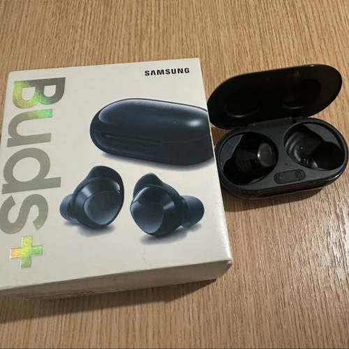 Samsung Galaxy Buds+ (得左邊一隻！)