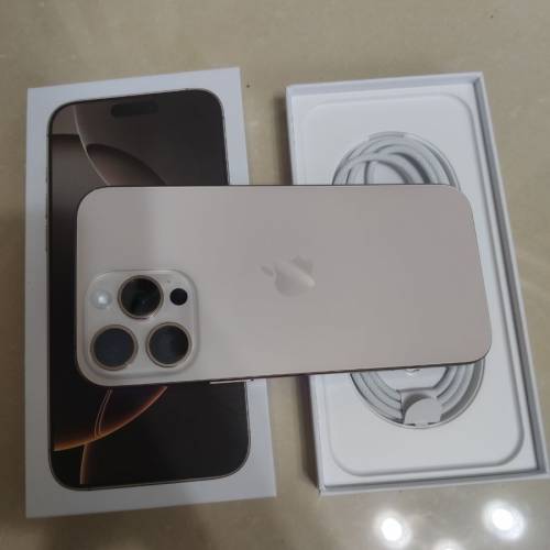 iPhone 16 pro max 512gb gold