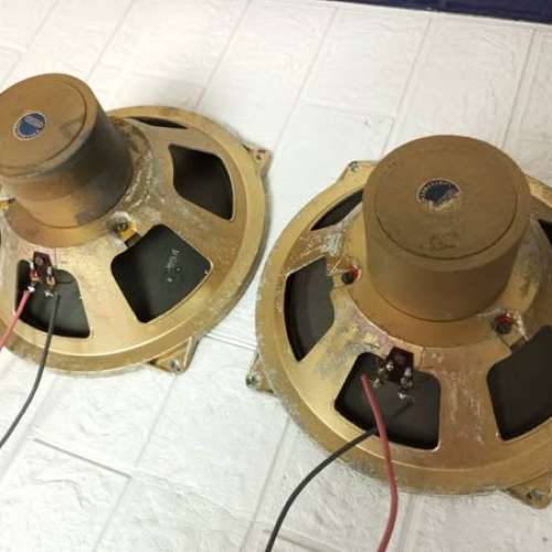 GRUNDIG 8寸同軸 新淨度見圖元朗或元朗西鐵閘口交收！有短片！