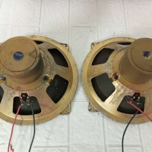 GRUNDIG 8寸同軸 新淨度見圖元朗或元朗西鐵閘口交收！有短片！