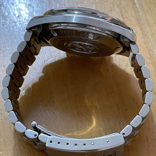 Omega 1450022 上練上太空 T 面有咭