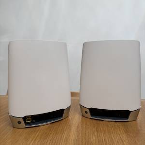 （有單有保養）Netgear Orbi RBK752 MeshwiFi 6專業級三頻路由器（2件裝）AX4200